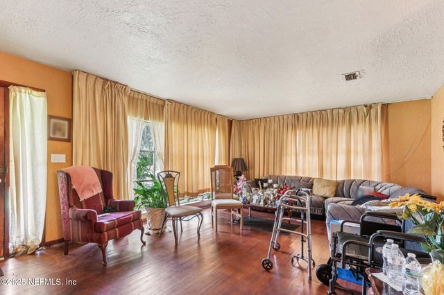 1650 LAUDER Avenue, Jacksonville, FL 32208