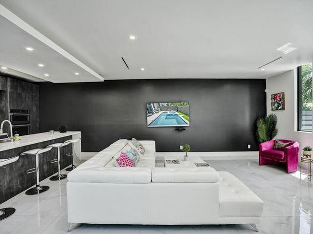 2514 NE 21st Street A, Fort Lauderdale, FL 33305