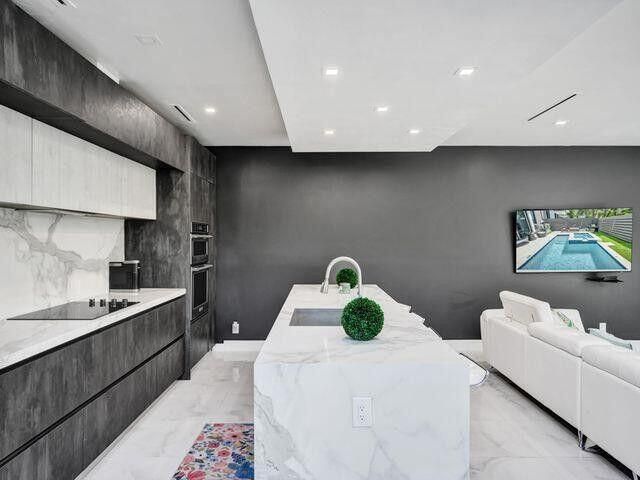 2514 NE 21st Street A, Fort Lauderdale, FL 33305