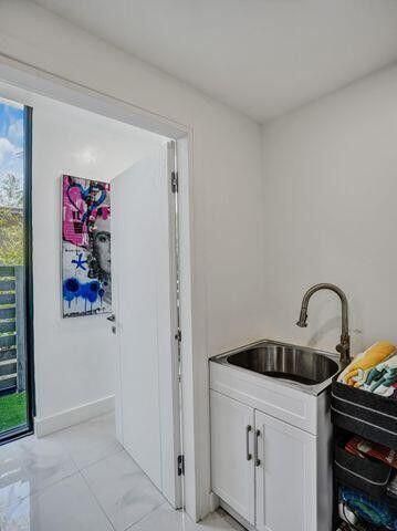 2514 NE 21st Street A, Fort Lauderdale, FL 33305