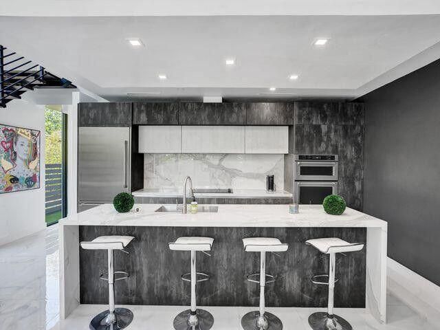 2514 NE 21st Street A, Fort Lauderdale, FL 33305