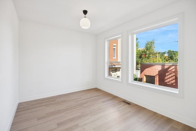 2323 N Lister Avenue 1R, Chicago, IL 60614