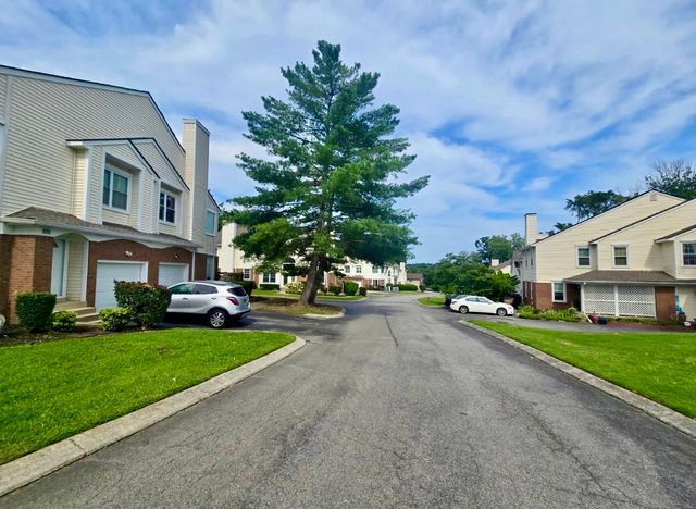 523 Forest Pointe Pl, Antioch, TN 37013