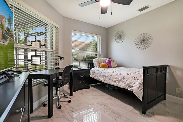 7852 Lake Champlain Court, Delray Beach, FL 33446