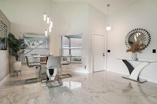 7852 Lake Champlain Court, Delray Beach, FL 33446