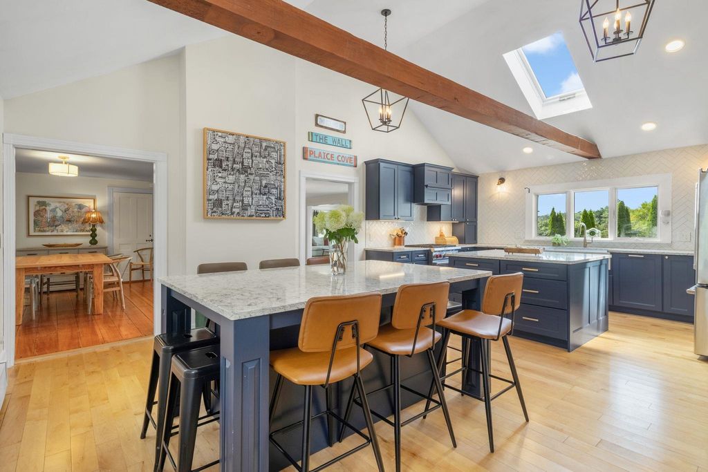 Image 16 of property listing at 333 Winnacunnet Road, Hampton, NH 03842