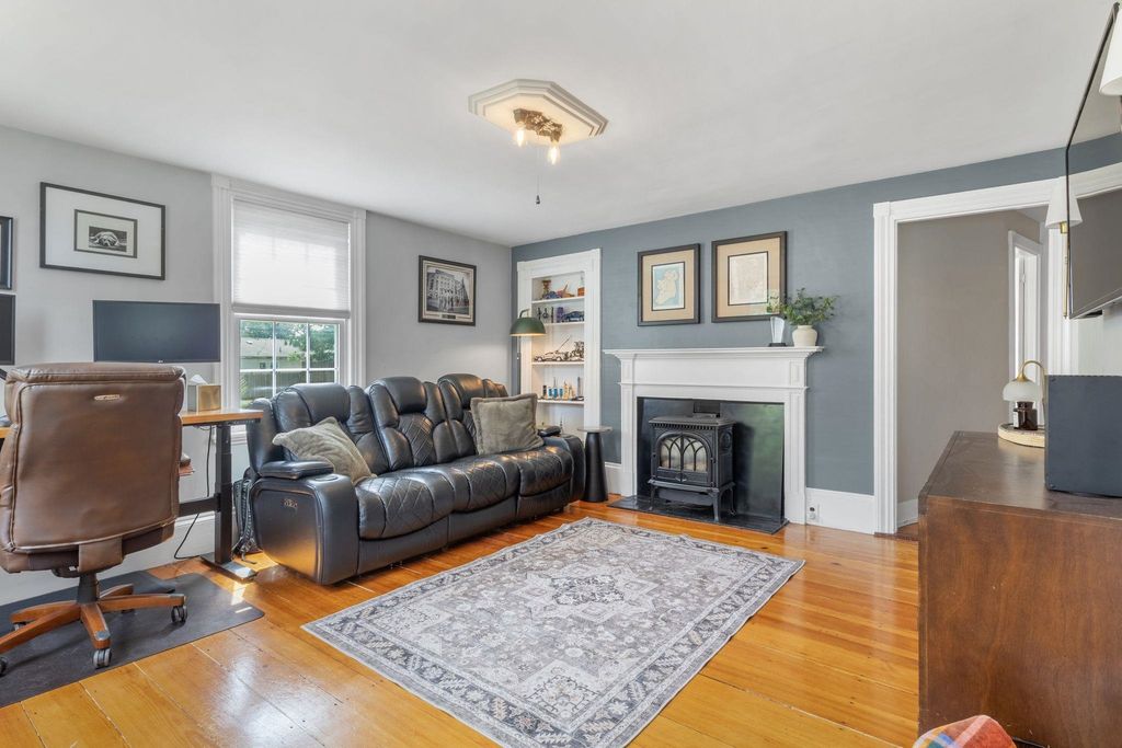 Image 29 of property listing at 333 Winnacunnet Road, Hampton, NH 03842