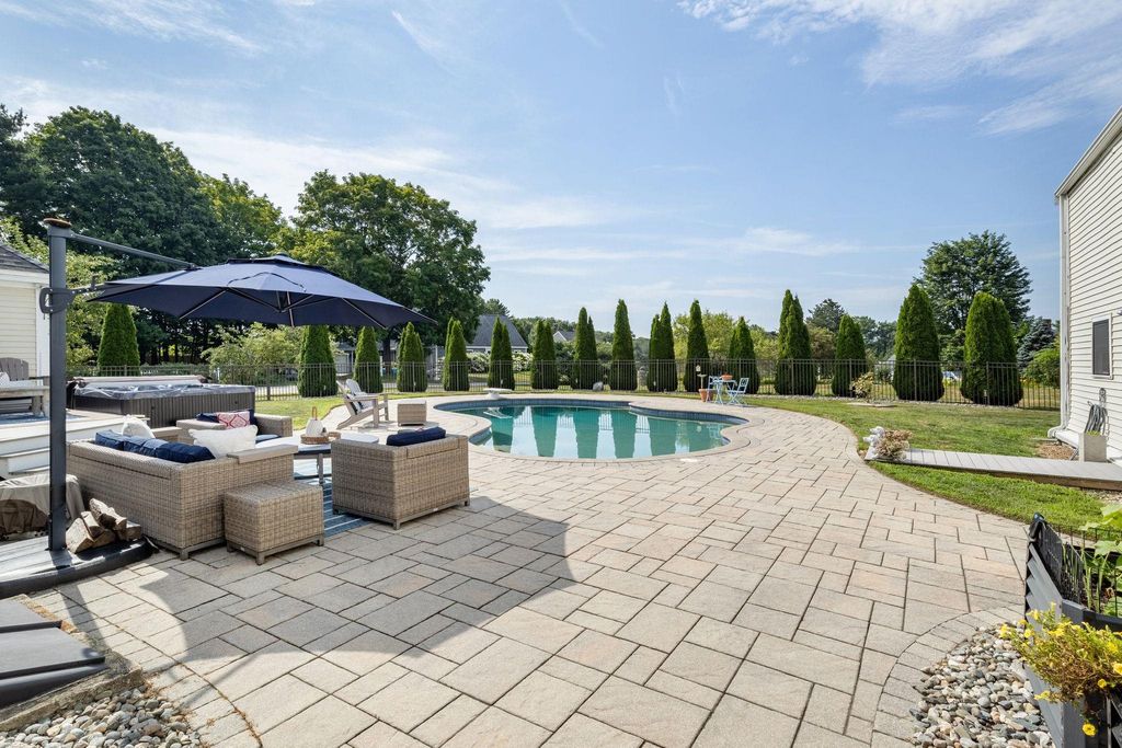Image 49 of property listing at 333 Winnacunnet Road, Hampton, NH 03842
