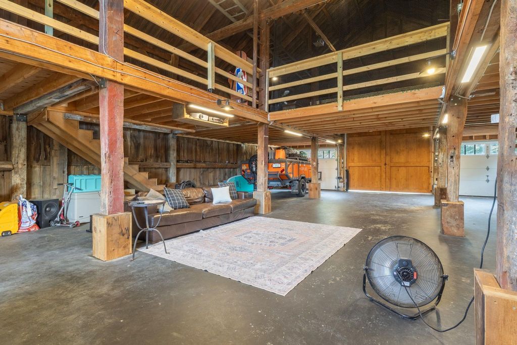 Image 54 of property listing at 333 Winnacunnet Road, Hampton, NH 03842