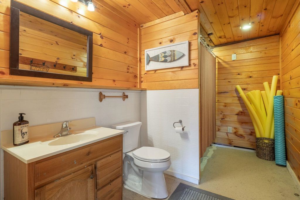 Image 55 of property listing at 333 Winnacunnet Road, Hampton, NH 03842