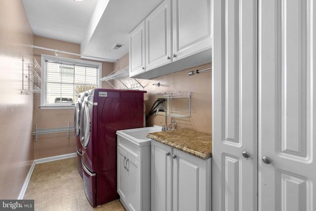 2855 COUNTRY LN, Ellicott City, MD 21042