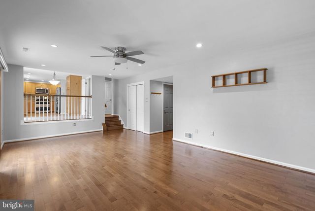 2855 COUNTRY LN, Ellicott City, MD 21042