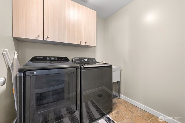 210 Stremler Drive, Lynden, WA 98264