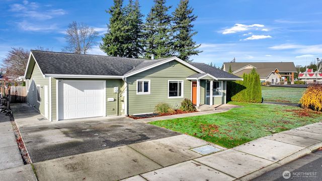 210 Stremler Drive, Lynden, WA 98264