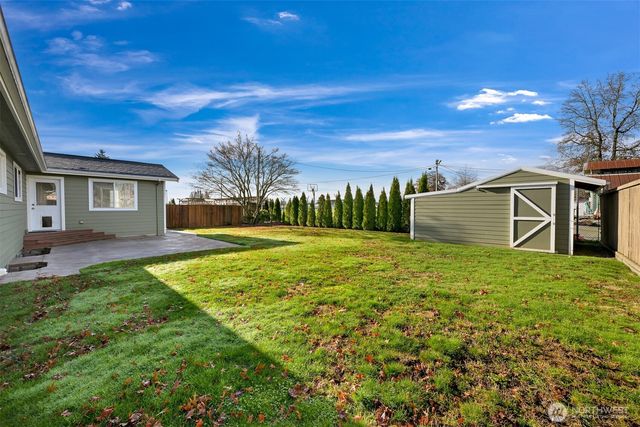 210 Stremler Drive, Lynden, WA 98264
