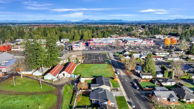 210 Stremler Drive, Lynden, WA 98264