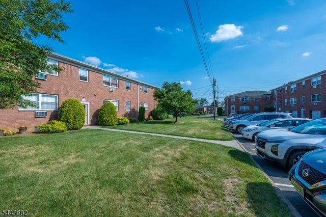 47 Hinchman Ave 2A, Wayne Twp., NJ 07470