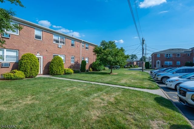 47 Hinchman Ave 2A, Wayne Twp., NJ 07470