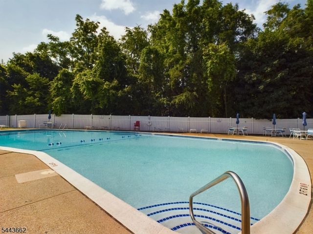 47 Hinchman Ave 2A, Wayne Twp., NJ 07470