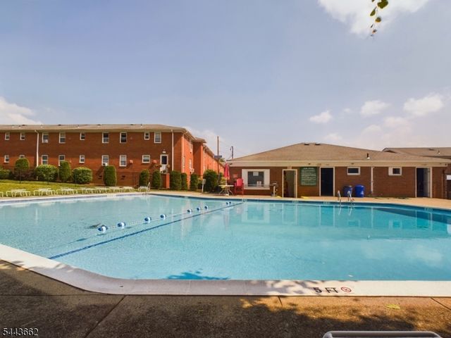 47 Hinchman Ave 2A, Wayne Twp., NJ 07470