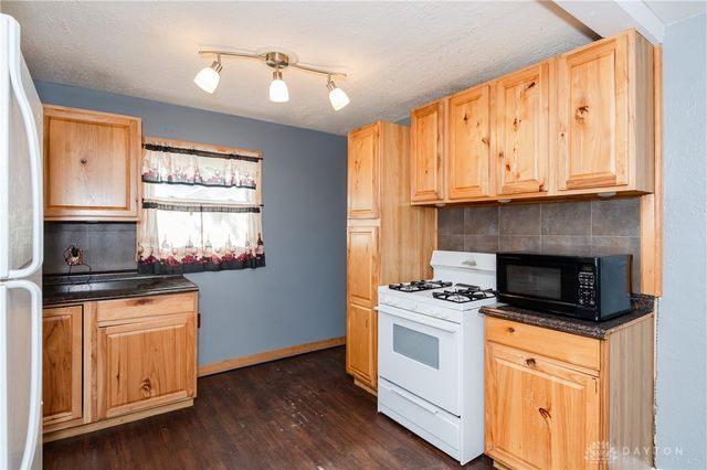 101 S Delmar Avenue, Dayton, OH 45403