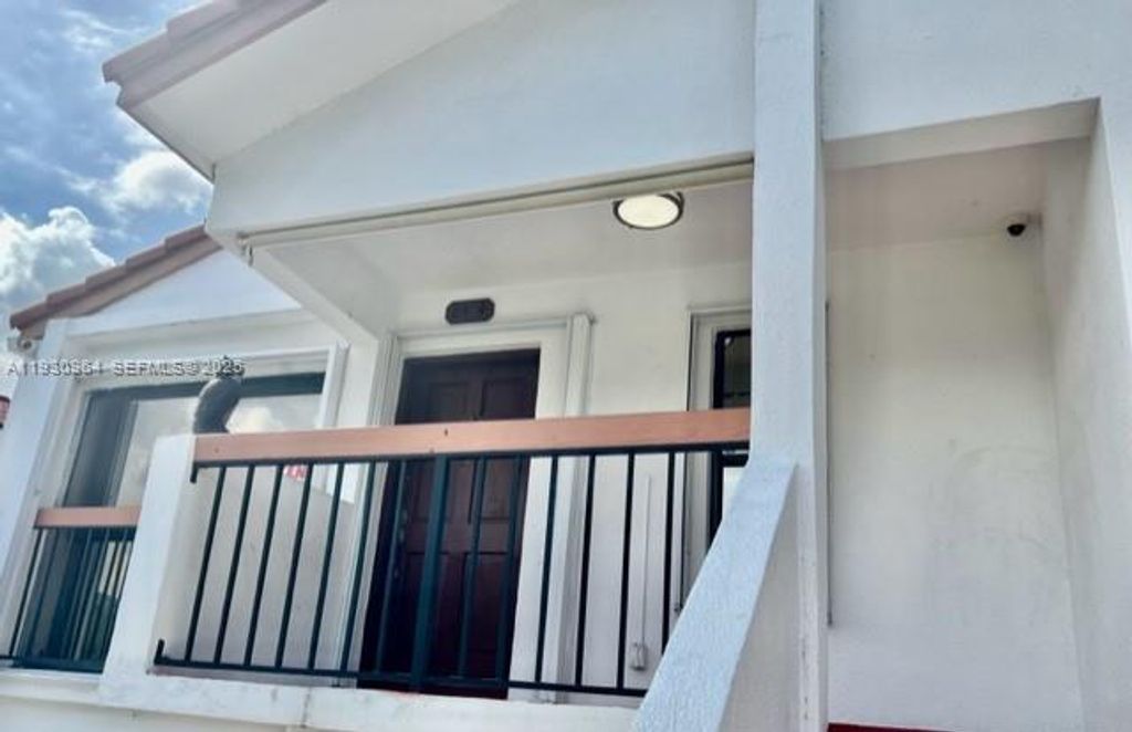 7415 SW 153rd Ct 204-7, Miami, FL 33193