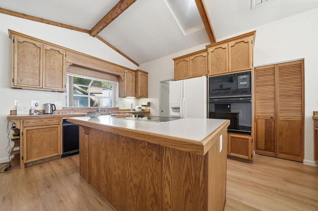 27197 Barton Rd, Pioneer, CA 95666