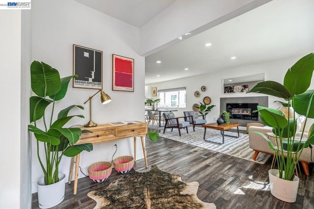 1539 BLAKE STREET, Berkeley, CA 94703