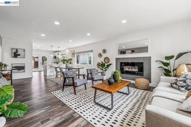 1539 BLAKE STREET, Berkeley, CA 94703