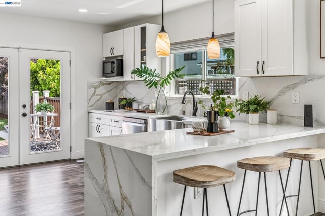 1539 BLAKE STREET, Berkeley, CA 94703