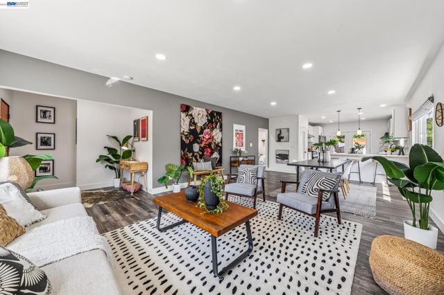 1539 BLAKE STREET, Berkeley, CA 94703