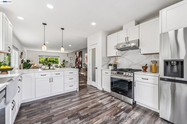 1539 BLAKE STREET, Berkeley, CA 94703