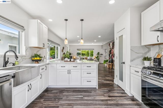 1539 BLAKE STREET, Berkeley, CA 94703
