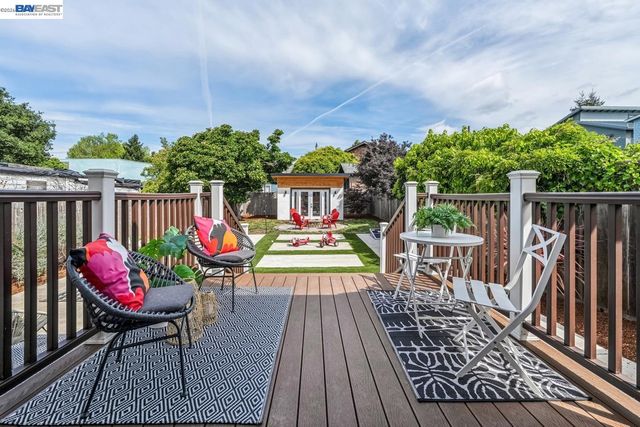 1539 BLAKE STREET, Berkeley, CA 94703