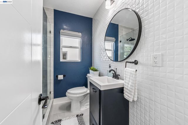 1539 BLAKE STREET, Berkeley, CA 94703