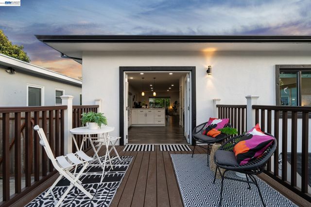 1539 BLAKE STREET, Berkeley, CA 94703