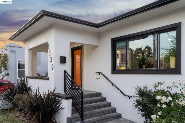 1539 BLAKE STREET, Berkeley, CA 94703