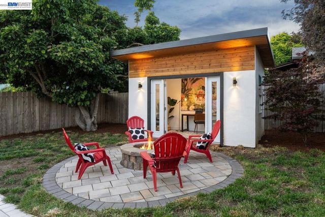 1539 BLAKE STREET, Berkeley, CA 94703
