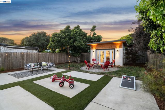 1539 BLAKE STREET, Berkeley, CA 94703