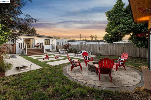 1539 BLAKE STREET, Berkeley, CA 94703