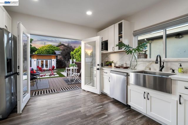 1539 BLAKE STREET, Berkeley, CA 94703