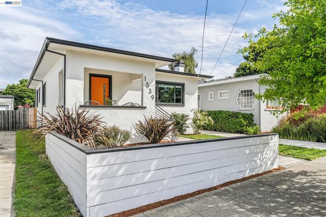 1539 BLAKE STREET, Berkeley, CA 94703