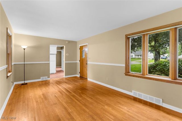 3662 Monaca Avenue, Youngstown, OH 44511