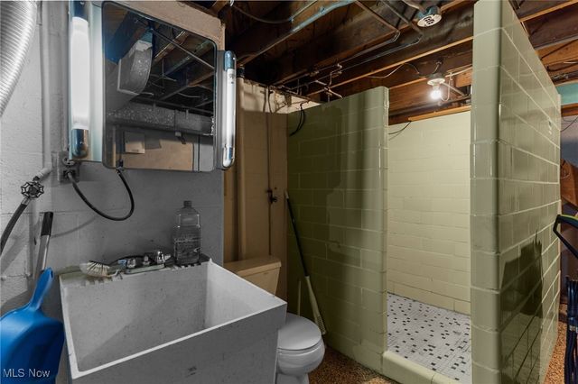 3662 Monaca Avenue, Youngstown, OH 44511