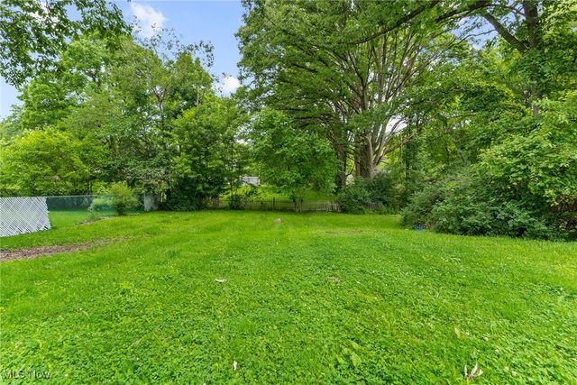 3662 Monaca Avenue, Youngstown, OH 44511