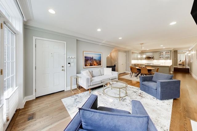 3507 N Reta Avenue 1, Chicago, IL 60657