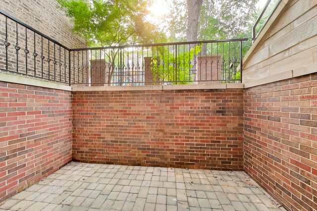 3507 N Reta Avenue 1, Chicago, IL 60657