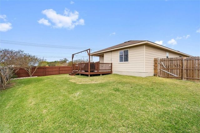 12201 Sky Harbor DR, Del Valle, TX 78617
