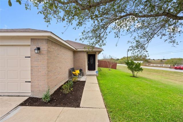 12201 Sky Harbor DR, Del Valle, TX 78617