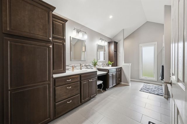 2337 W Harborlight, Wichita, KS 67204